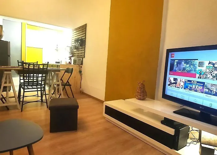 Апартаменти New Le 7 Clim Calme Volumes